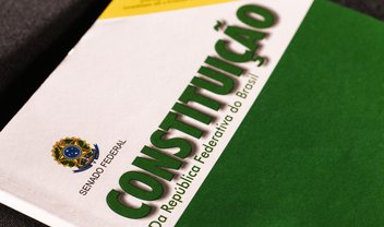 Mercado Livre dá desconto de 99% em compras da Constituição Federal