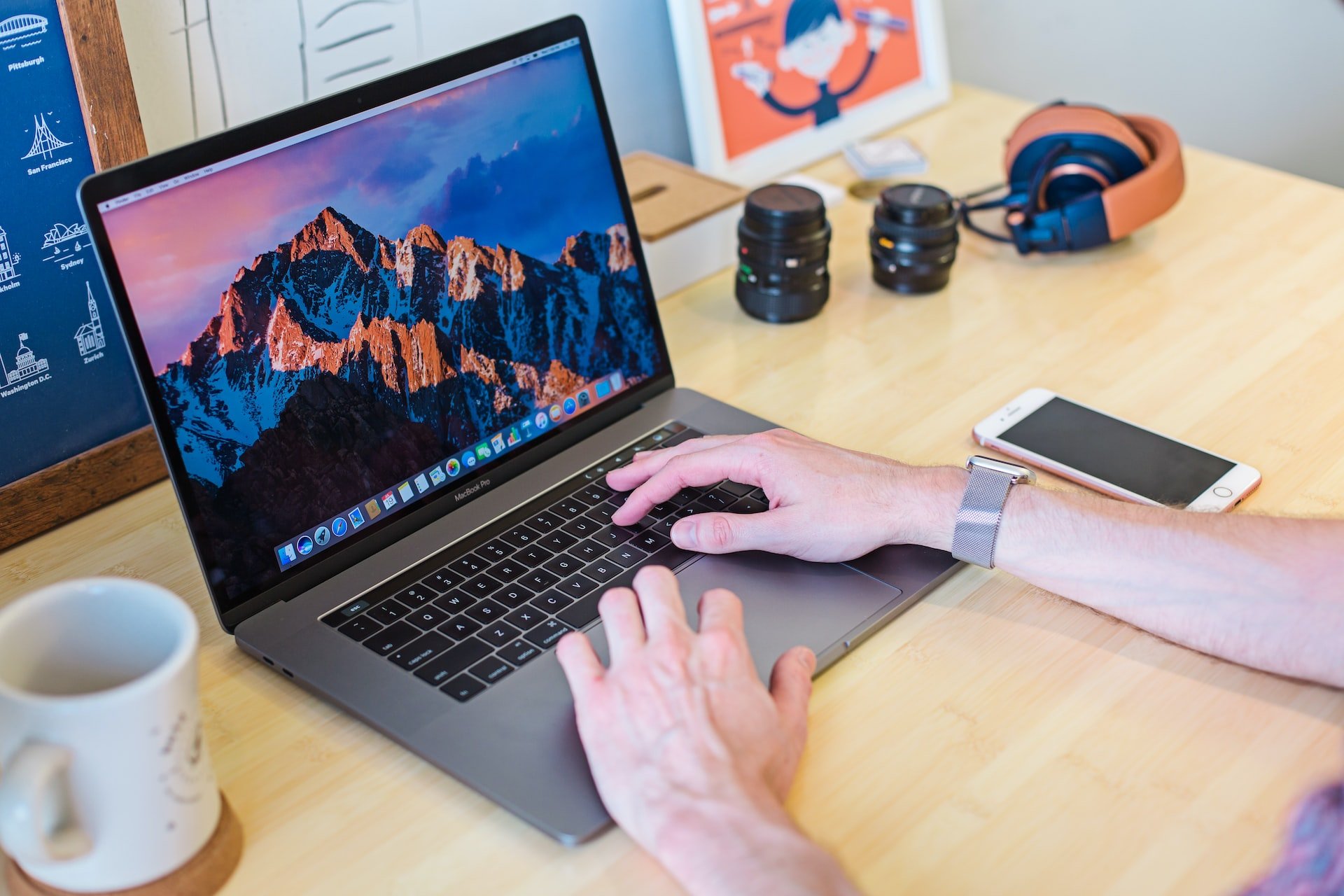 Suposto MacBook Pro touchscreen deve manter o design tradicional.