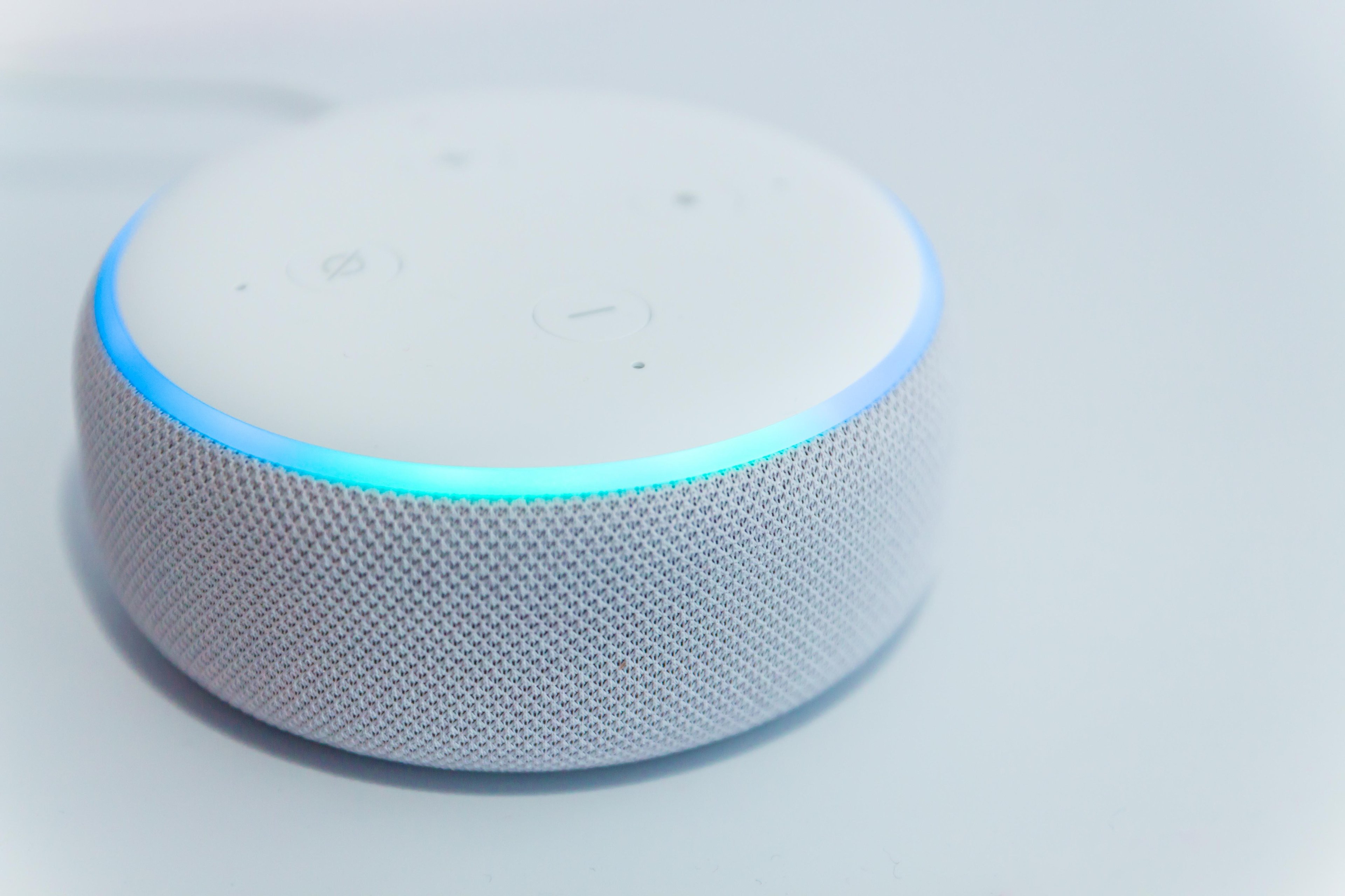 Qual o significado de cada cor de LED da smart speaker com Alexa