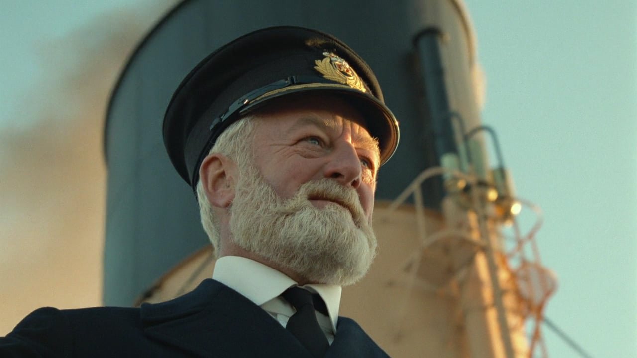 Bernard Hill teve uma boa carreira no cinema após Titanic e se aposentou há pouco tempo.