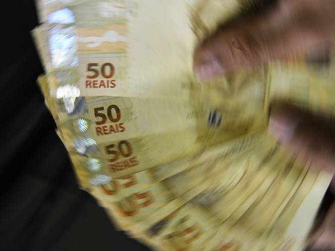 A moeda comum entre Brasil e Argentina deve ser digital, mantendo o real e o peso em circulação.