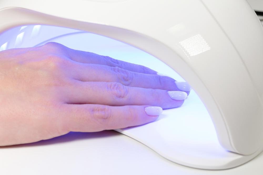 Quanto mais frequente o uso dos secadores UV, mais chances do desenvolvimento de câncer de pele.