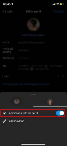 Quando o perfil é acessado, a imagem vira e mostra o personagem acenando.