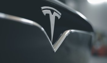 Tesla tem receita recorde no final de 2022; veja números