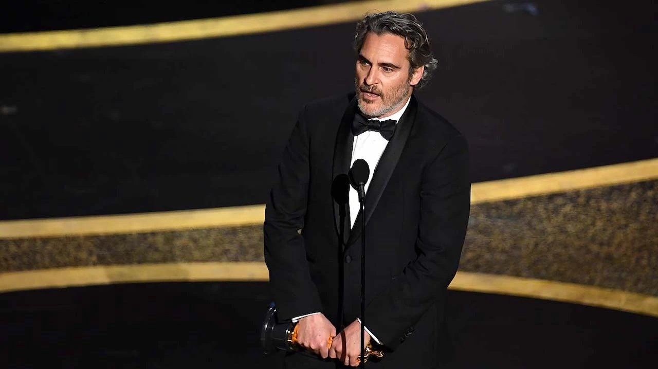 Joaquin Phoenix venceu o Oscar de Melhor Ator no filme Coringa, pois no longa o vilão é o protagonista