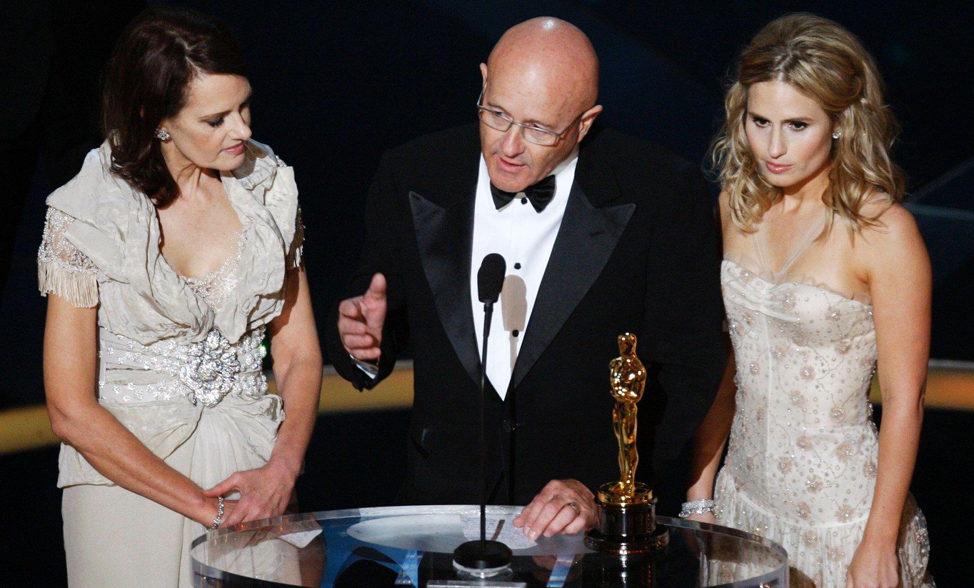 A mãe, o pai, e a irmã mais velha de Heath Ledger receberam o seu Oscar de Melhor Ator Coadjuvante