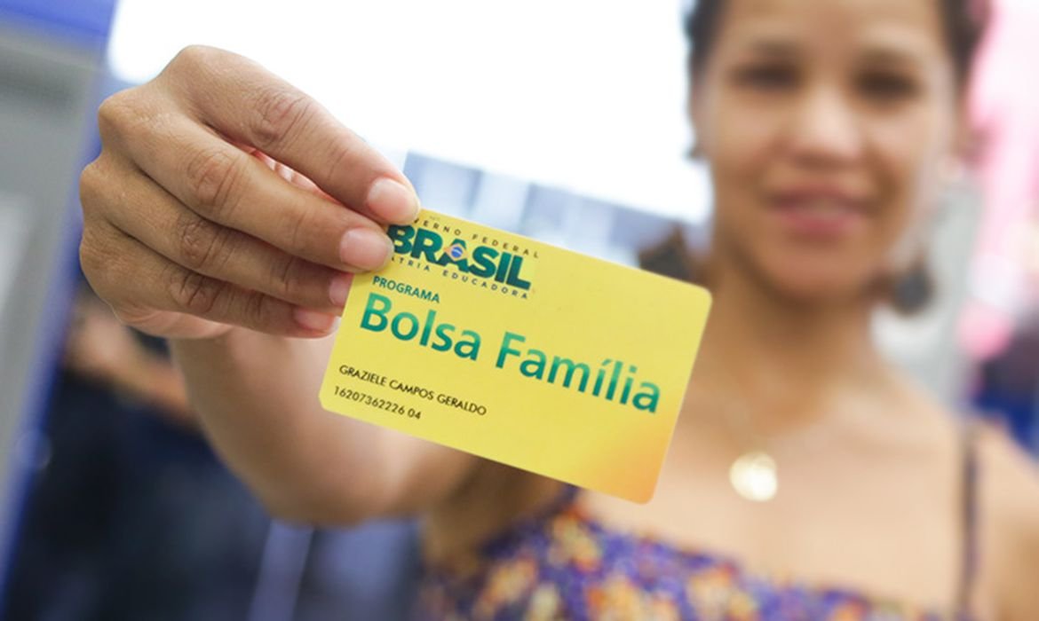 Bolsa Família completa 20 anos e foi criado para acabar com a fome do Brasil. (Fonte: Agência Brasil/Rafael Lambert Zart/Reprodução)