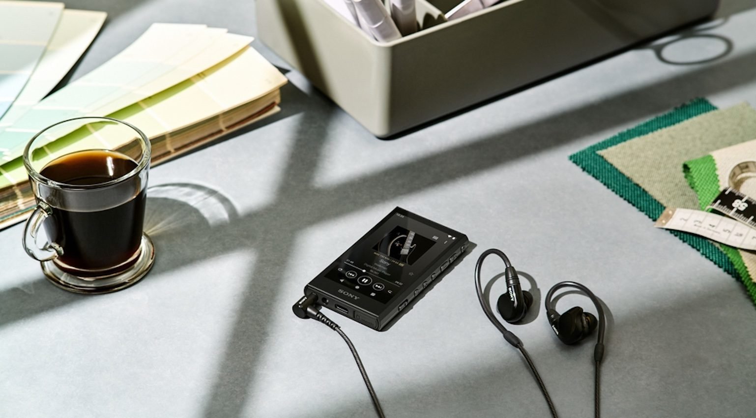 O novo Walkman da Sony traz um dose de nostalgia para quem viveu a época da febre dos aparelhos musicais.