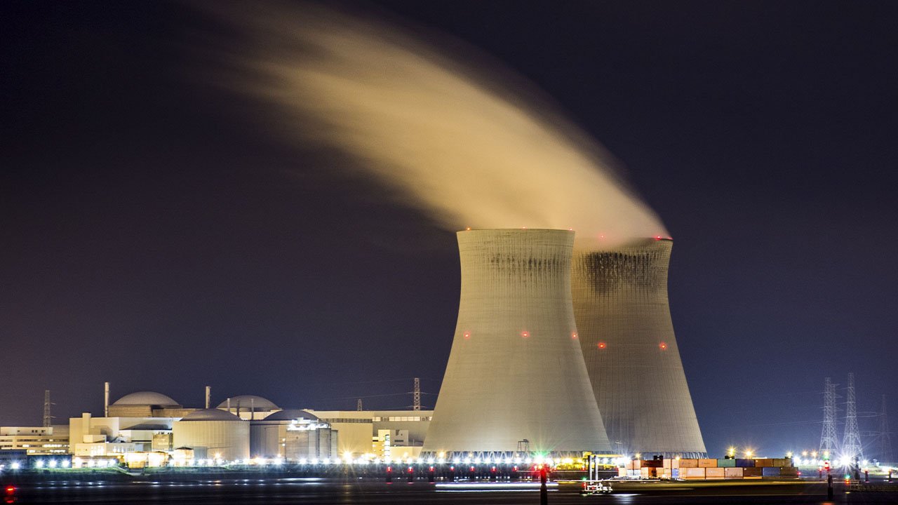 Uma das discussões mais comuns sobre o uso da energia nuclear é a possibilidade de grandes acidentes, como o desastre de Chernobil.