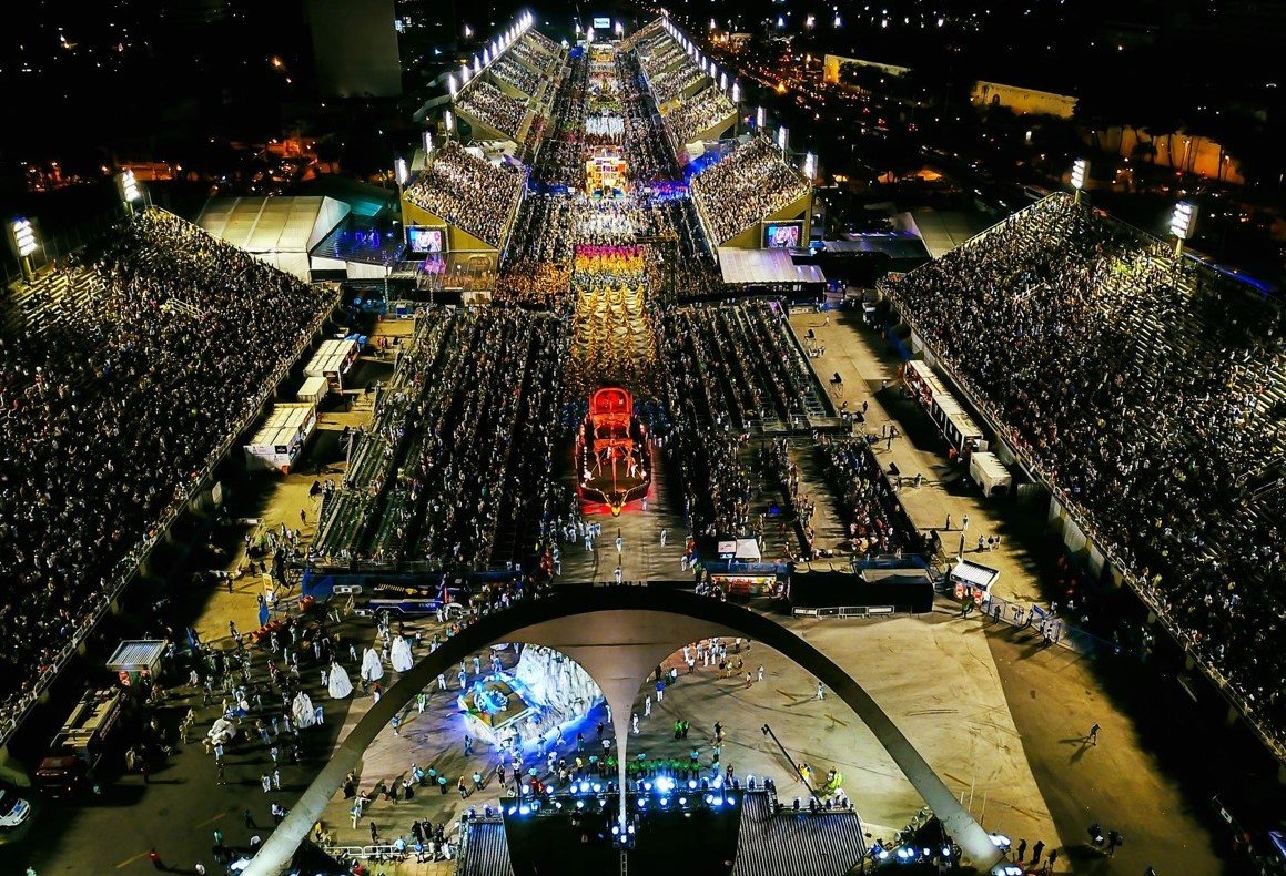 Depois de muitos anos, a transmissão do carnaval do Rio de Janeiro será feita por duas emissoras de TV