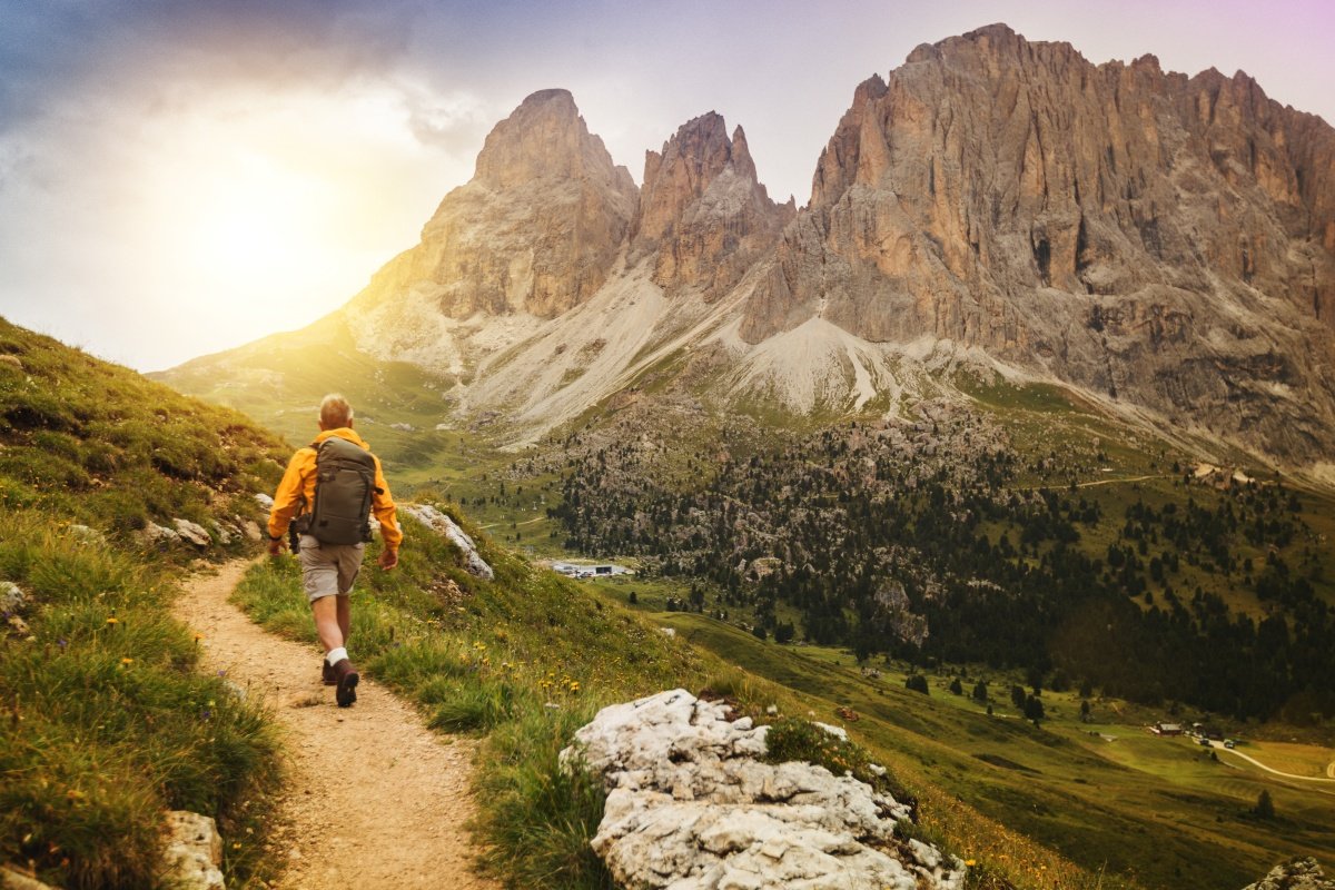 Exercícios físicos feitos ao ar livre, como o hiking (trilha) podem trazer ainda mais benefícios para a saúde mental