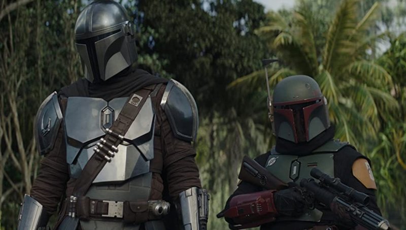 Boba Fett precisa da ajuda de Mando para derrotar alguns de seus inimigos no final de O Livro de Boba Fett. (Disney Plus/Reprodução)