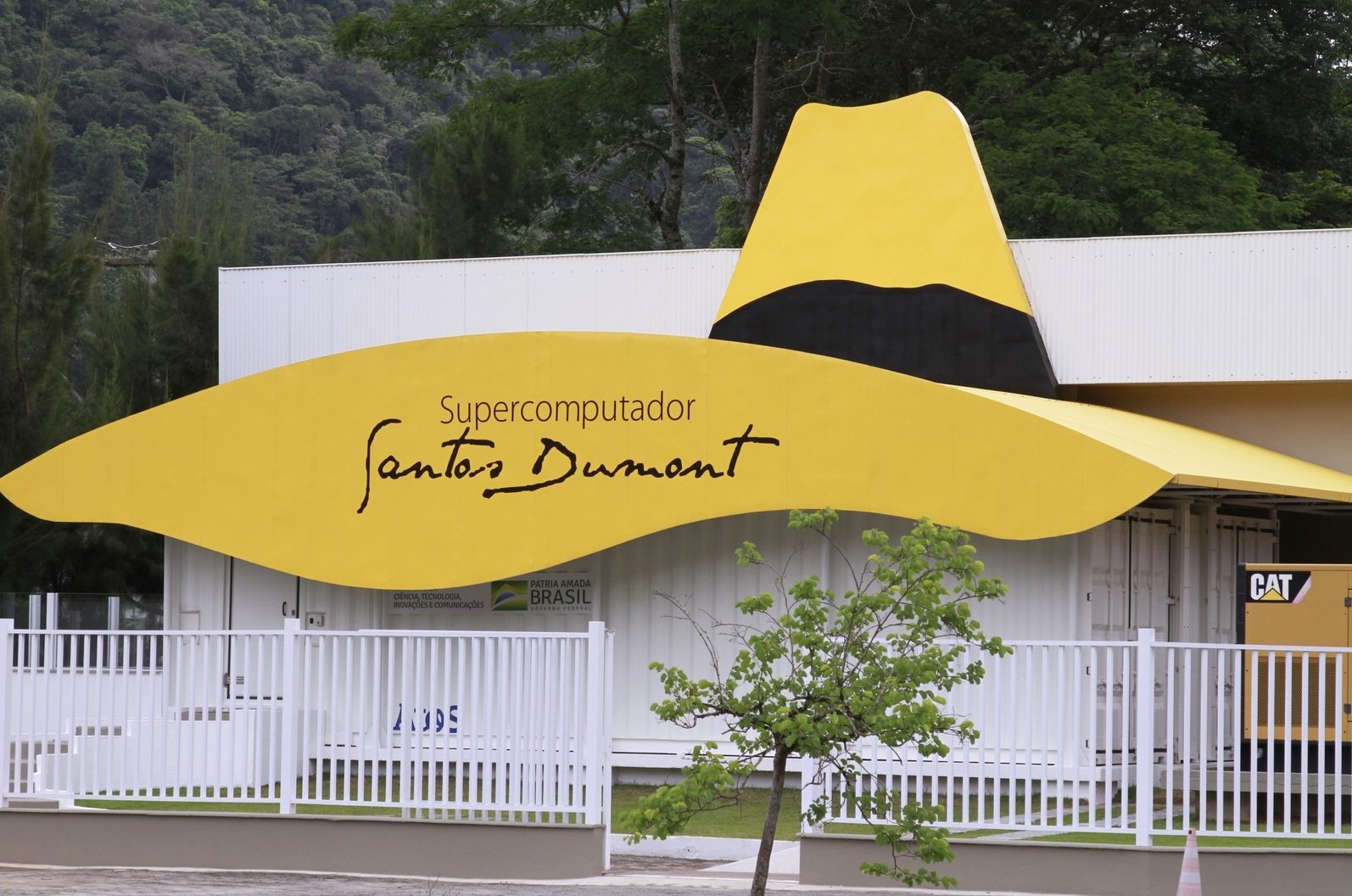 A instalação do Santos Dumont exige uma superestrutura (Fonte: LNCC/reprodução)