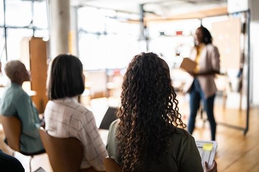 A escola Korú abriu inscrições para todos os seus cursos de tecnologia; bolsas variam de 75% a 100%.