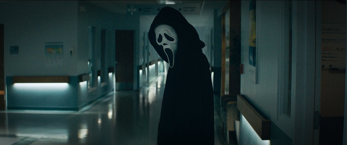 O vilão Ghostface, certamente, é um dos principais elementos para o sucesso de Pânico.