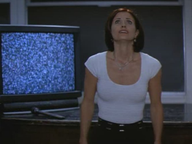 Gale Weathers interpretada por Courteney Cox.