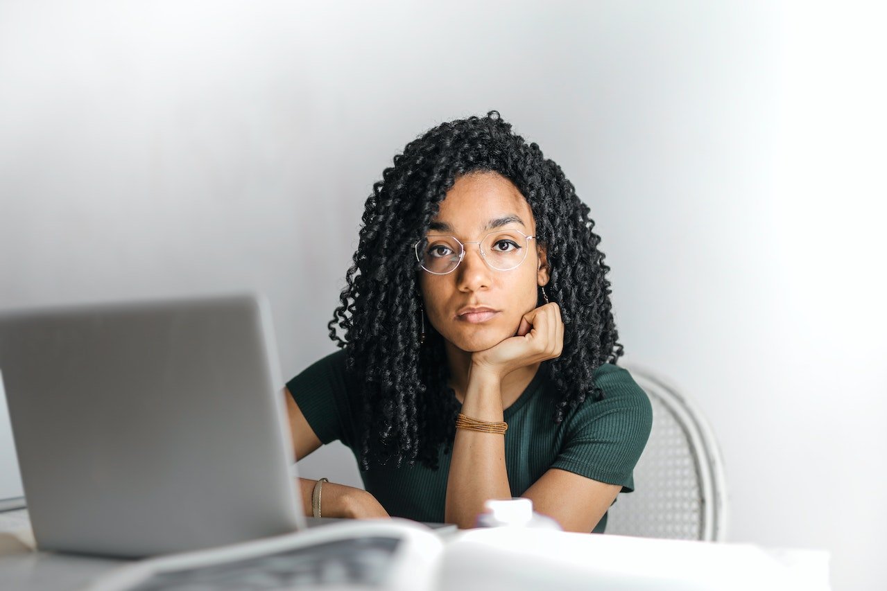 Metade de 700 startups mapeadas em estudo realizado pelo Google não têm mulheres negras em cargos de liderança.