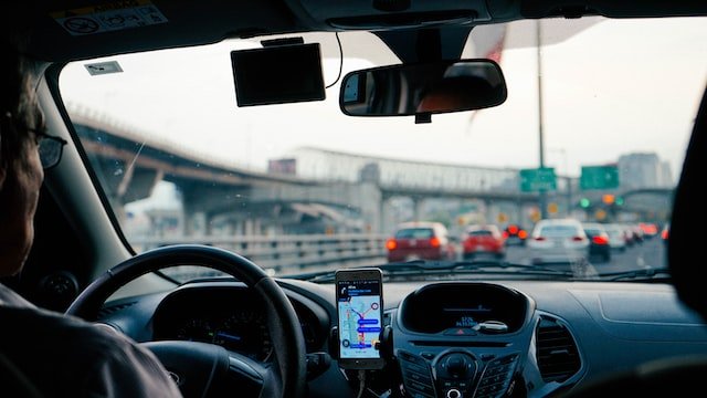 O ministro ressaltou que o excesso de jornada dos motoristas de aplicativos pode causar acidentes, elevando os custos do estado com saúde.
