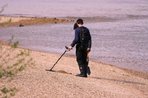 Imagem de Detector de metais: conheça o dispositivo sucesso nas praias e praças