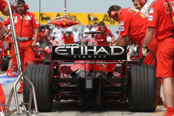 Carros de corrida tiveram mudanças mínimas para usarem biocombustível na Fórmula 2. (Fonte: GettyImages/Reprodução)