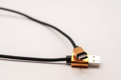 O modelo USB-C é o adotado pelos celulares com sistema Android