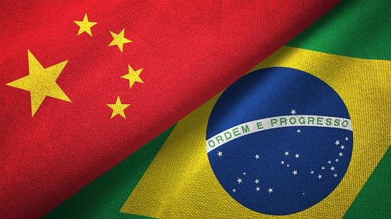 Brasil espera que acordo econômico possa render transferência de tecnologia chinesa para o país. 