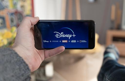 Vale a pena assinar o combo composto por Disney+ e Star+? Saiba tudo sobre as plataformas de streaming!