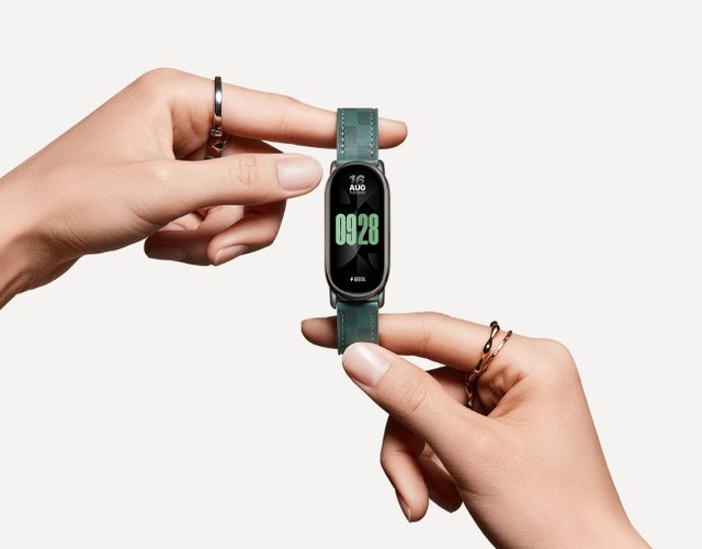 A smartband Xiaomi ganhou nova tela e design diferente.