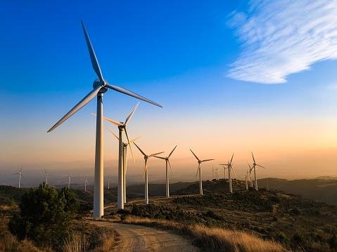 Energia eólica de energia renovável com moinhos de vento