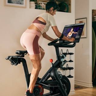Imagem de Peloton faz recall de 2,2 milhões de bikes por risco de acidente