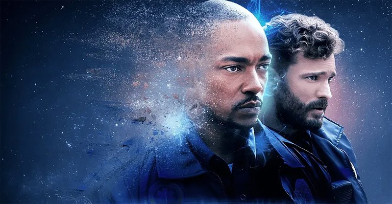 Anthony Mackie e Jamie Dornan são os protagonistas de Synchronic.