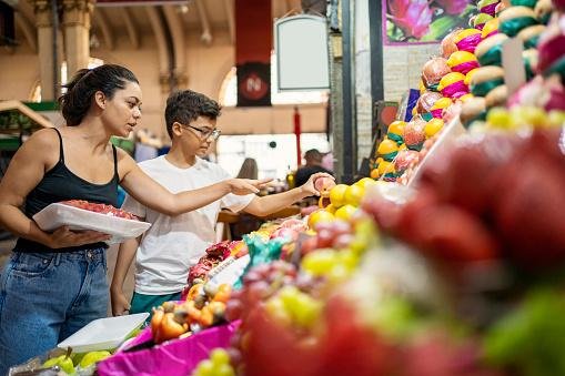 O setor do agronegócio e a indústria de alimentos afirmam que os valores da cesta-básica aumentarão, caso percam seus benefícios.