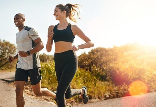 Estudo recente descobriu que correr para escapar de emoções negativas pode levar à dependência do exercício e piorar sua sensação de bem-estar.