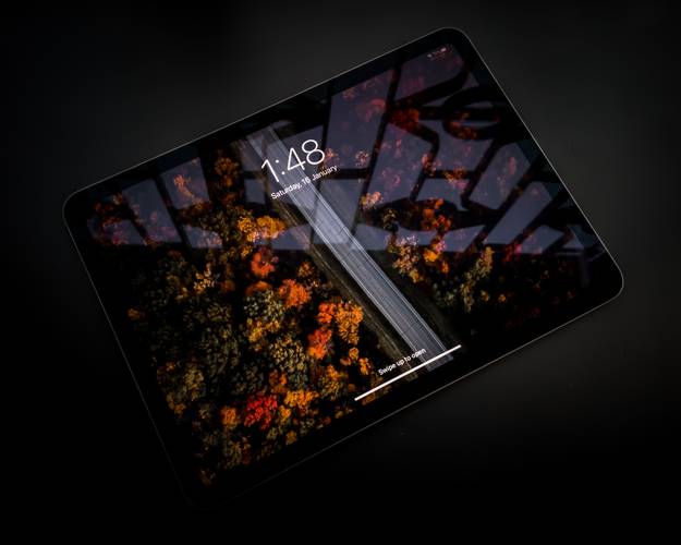 Função “smart display” do iOS 17 também pode chegar aos iPads.