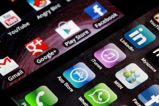 Google e Microsoft estão à frente da Apple em termos de desenvolvimento de inteligência artificial.
