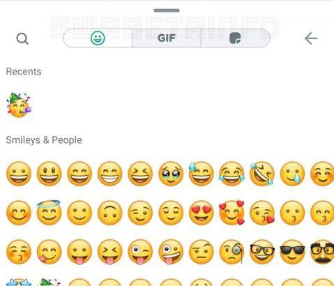 Primeira versão do novo teclado de emojis do WhatsApp.