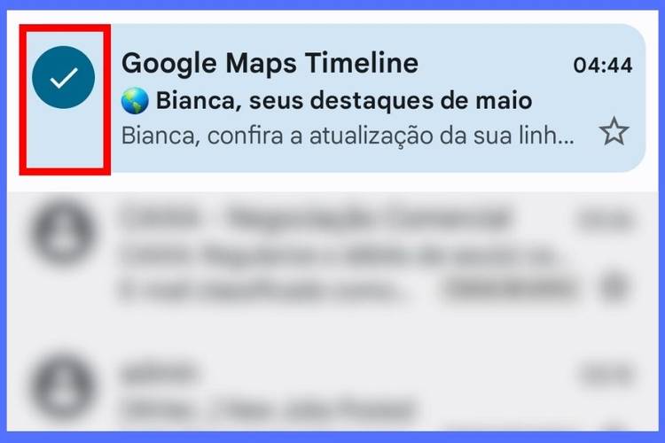 Selecione o e-mail para abri-lo ou desarquivá-lo.