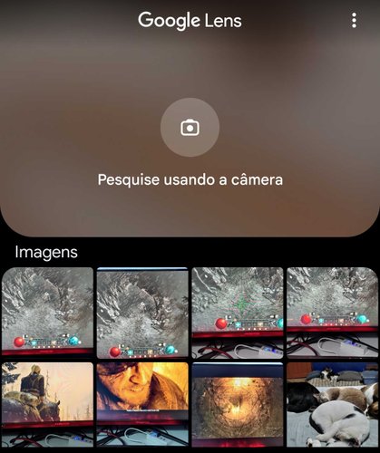 É possível usar imagens salvas, ou tirar com a câmera do celular