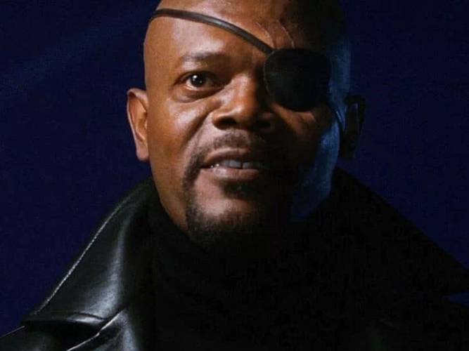 Cena pós-crédito de Homem de Ferro com Nick Fury. 