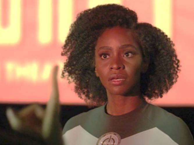 Teyonah Parris interpreta Monica Rambeau em WandaVision.
