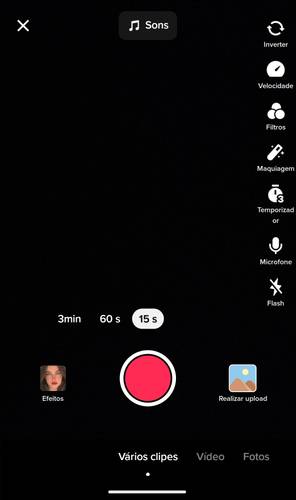 O processo de postagem é muito similar nas duas versões do app