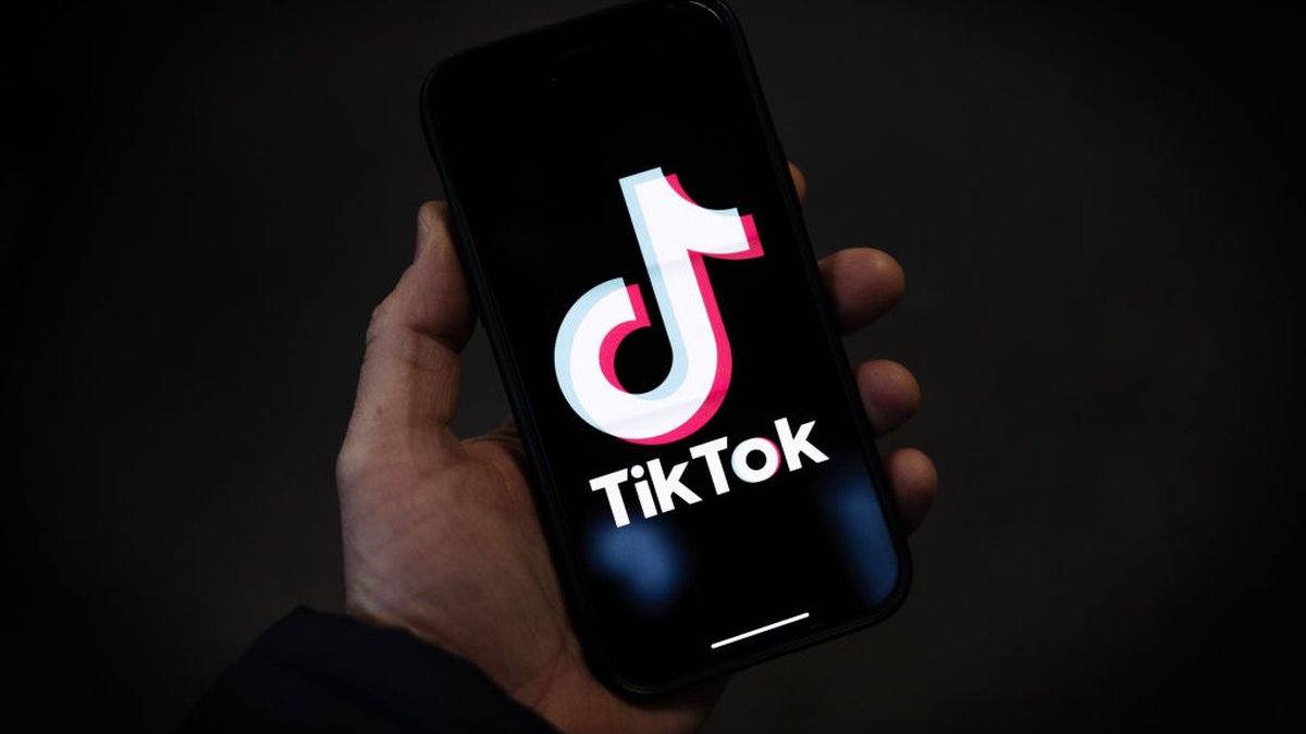 como colocar uma logo na tripulação｜Pesquisa do TikTok