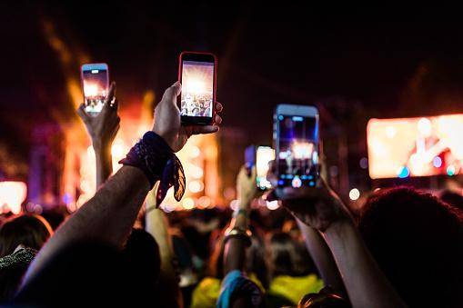 As diversas formas de entretenimento se popularizaram pela tecnologia.