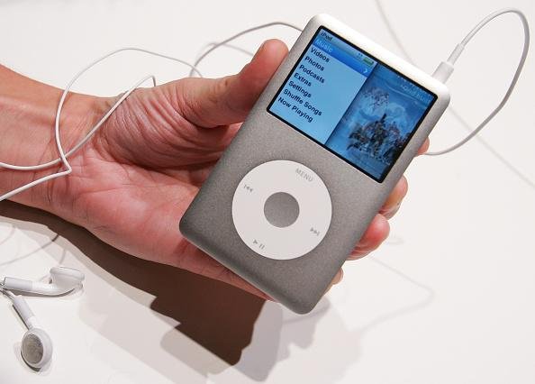 O iPod revolucionou o mercado de MP3 players.