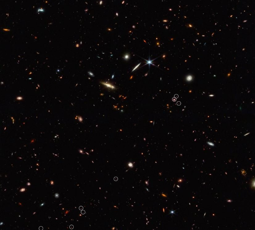 A imagem acima apresenta o filamento de galáxia; o ponto mais brilhante é o quasar J0305-3150.