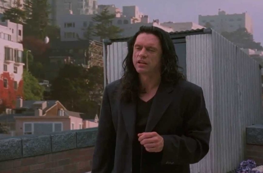 Wiseau em The Room.