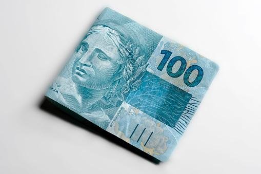 As dívidas até R$ 100 não são perdoadas, mas deixam de impedir a assinatura de novos empréstimos. 