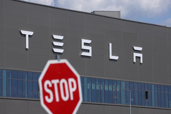 A Tesla receberá o equivalente a 3,1 milhões de stock options de volta.