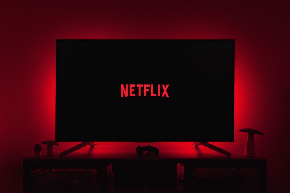 Netflix encerra plano básico sem anúncio no Canadá e sinaliza nova  estratégia