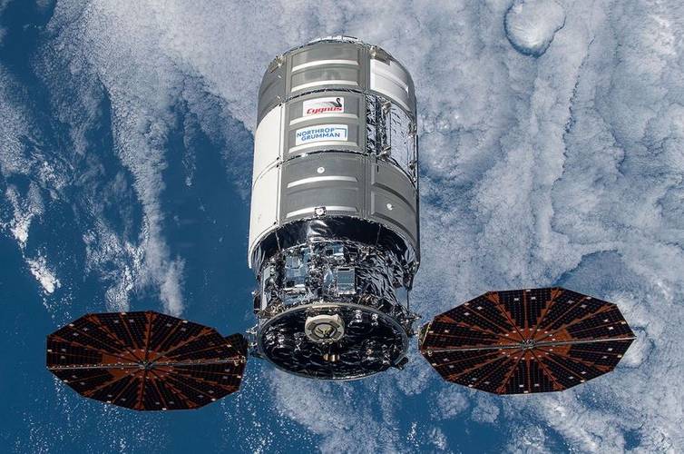A Cygnus (imagem) é utilizada regularmente em experimentos com fogo.